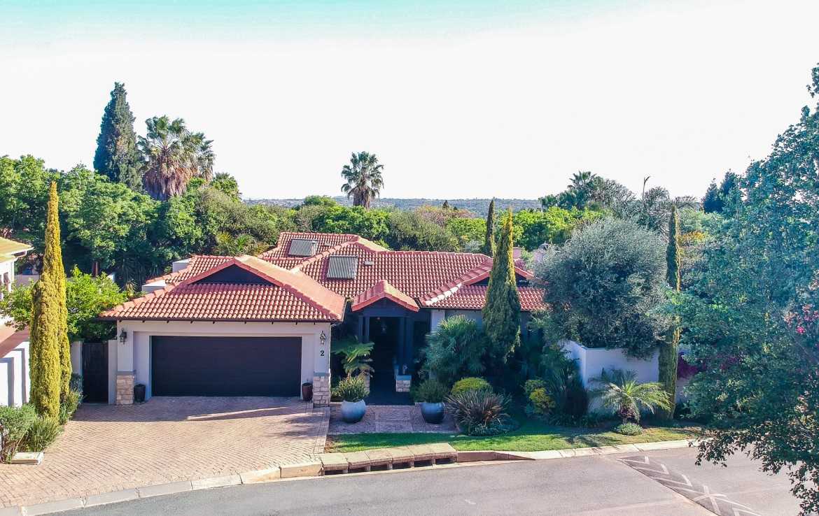 3 Bedroom House for Sale in Douglasdale Duarte Properties