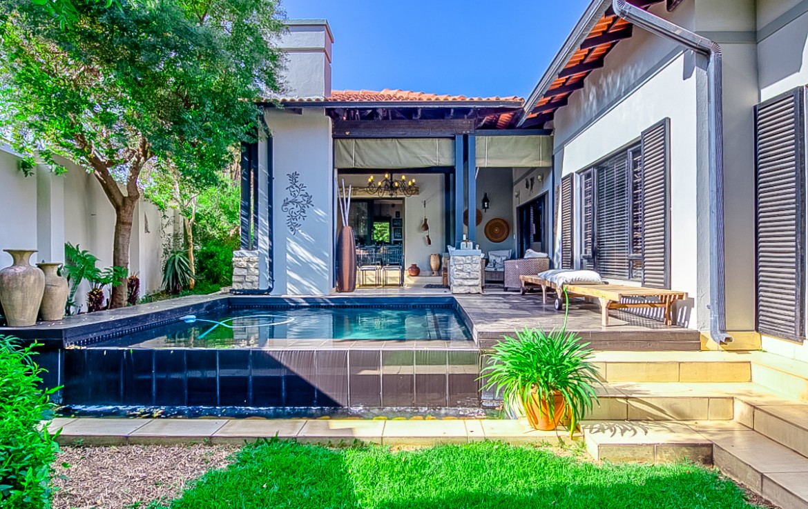 3 Bedroom House for Sale in Douglasdale Duarte Properties