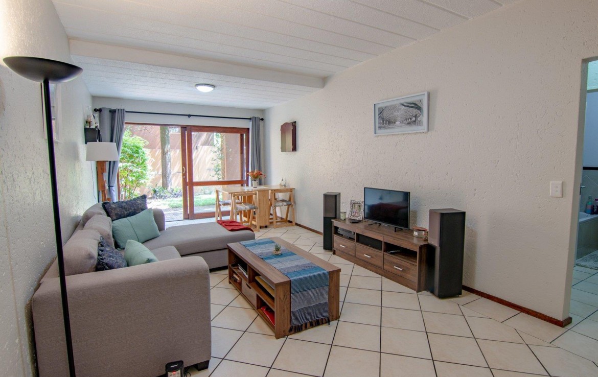 2 Bedroom unit for sale in Inyati Sands Douglasdale Duarte Properties